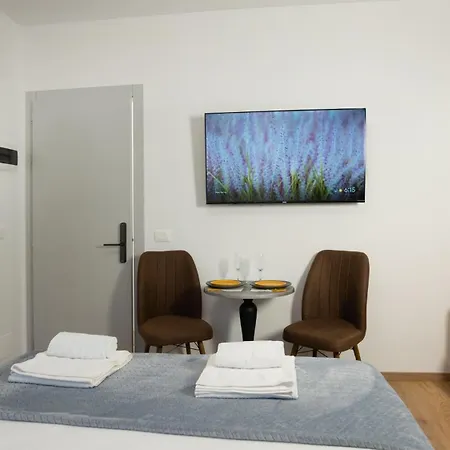 Circle Center Tirana