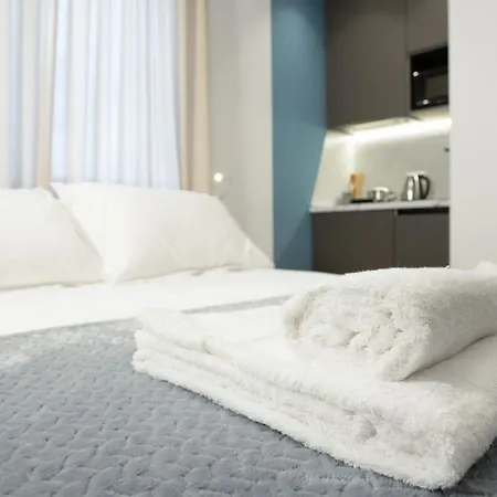 Circle Center 4* Тирана