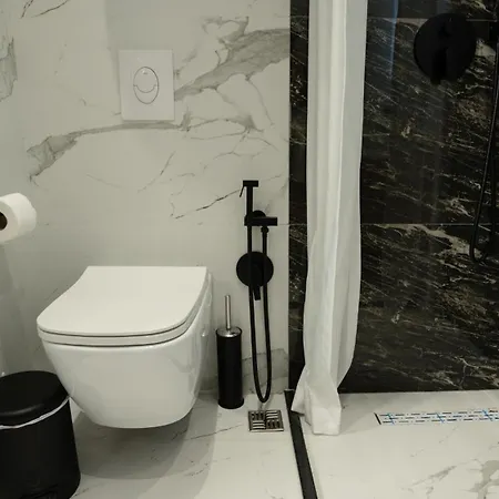 Circle Center Апарт-отель Тирана