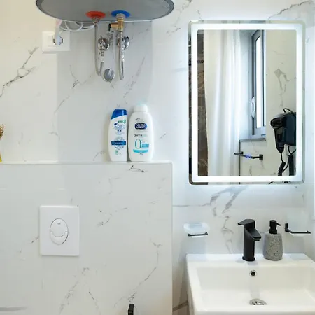 Circle Center Апарт-отель