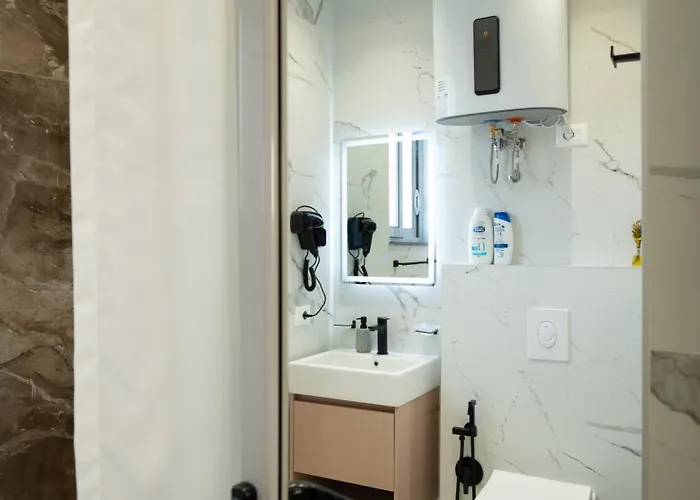 Circle Center Tirana