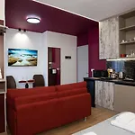 Circle Center Lägenhetshotell 4*