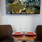Circle Center 4* Tirana