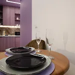 Circle Center Lägenhetshotell Tirana