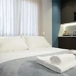 Circle Center 4*