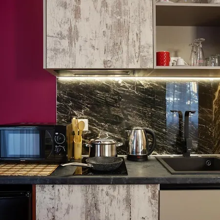 Circle Center מלון דירות טיראנה