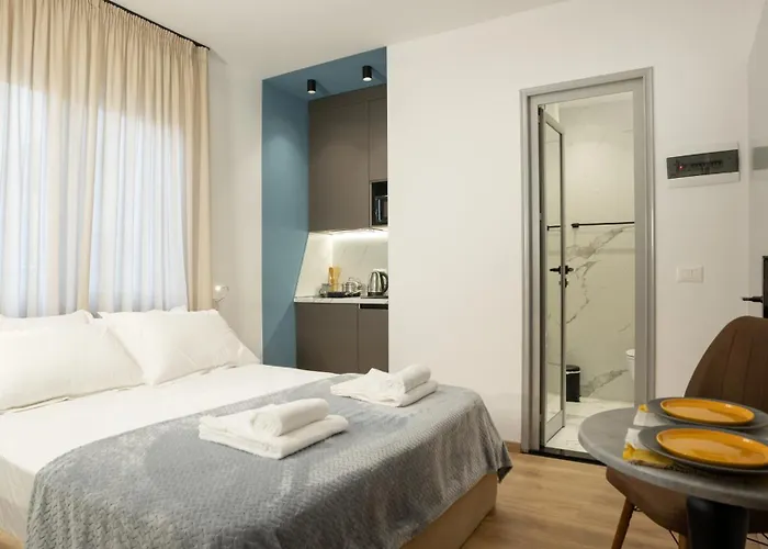 Circle Center 4* تيرانا