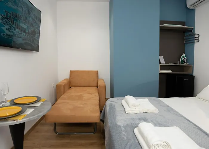 Circle Center شقة فندقية تيرانا