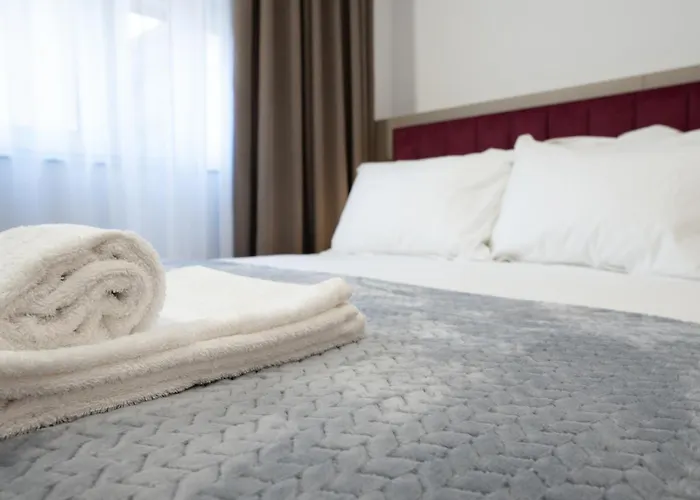 Aparthotel Circle Center 4*